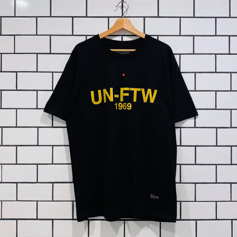 SSUR UN-FTW SS TEE BLACK