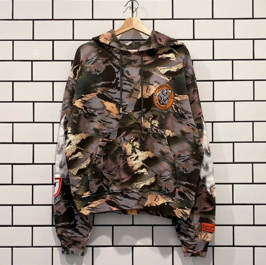 Heron preston camo on sale hoodie