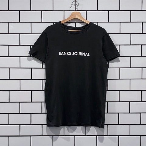 BANKS JOURNAL LABEL STAPLE FADED TEE DIRTY BLACK