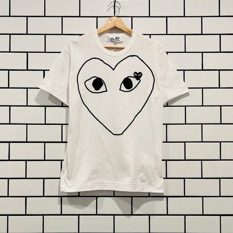 COMME DES GARCONS CDG PLAY OUTLINE BLACK HEART TEE WHITE T102-051-1