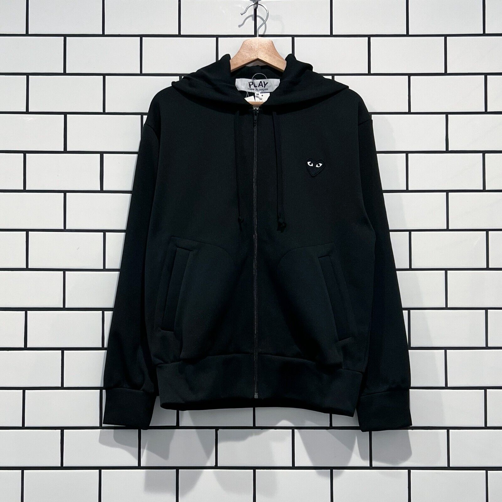COMME DES GARCONS CDG PLAY BLACKHEART BIG LOGO ZIPPED HOODIE BLACK COMME DES GARCONS CDG PLAY BLACKHEART BIG LOGO ZIPPED HOODIE BLACK