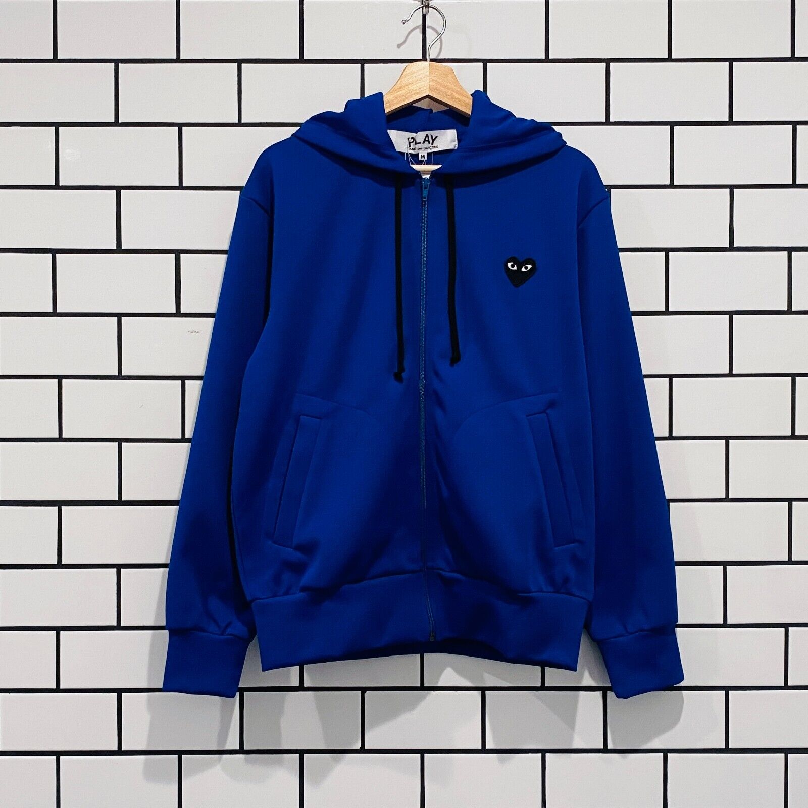 COMME DES GARCONS CDG PLAY BLACK HEART BIG LOGO ZIPPED HOODIE BLUE AZ shoparchive.us