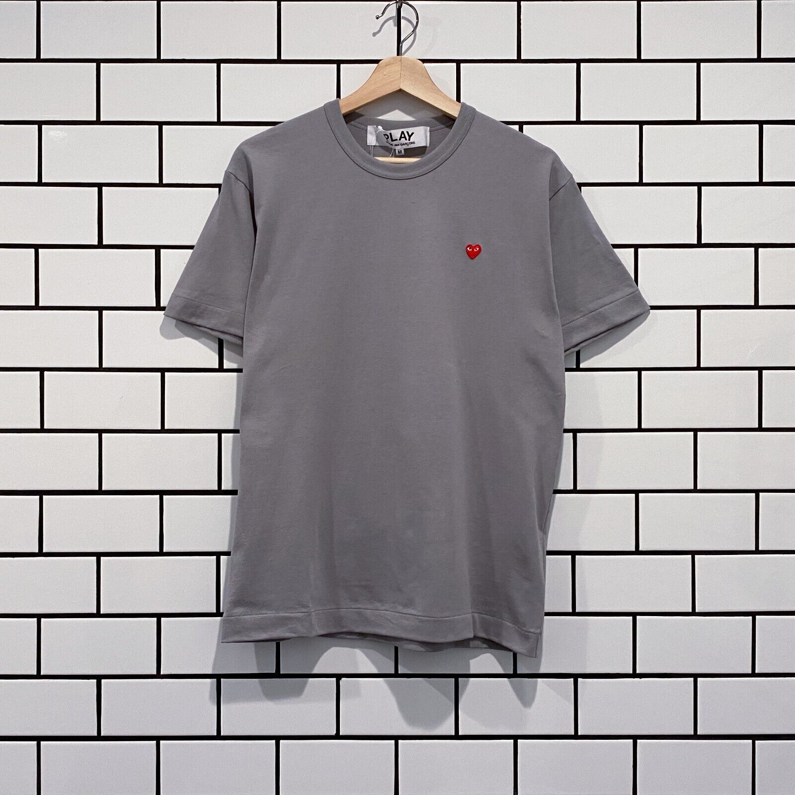 COMME DES GARCONS｜ (AX-T314-051-3) PLAY COMME des GARÇONS: Unisex T-Shirt With Small Emblem