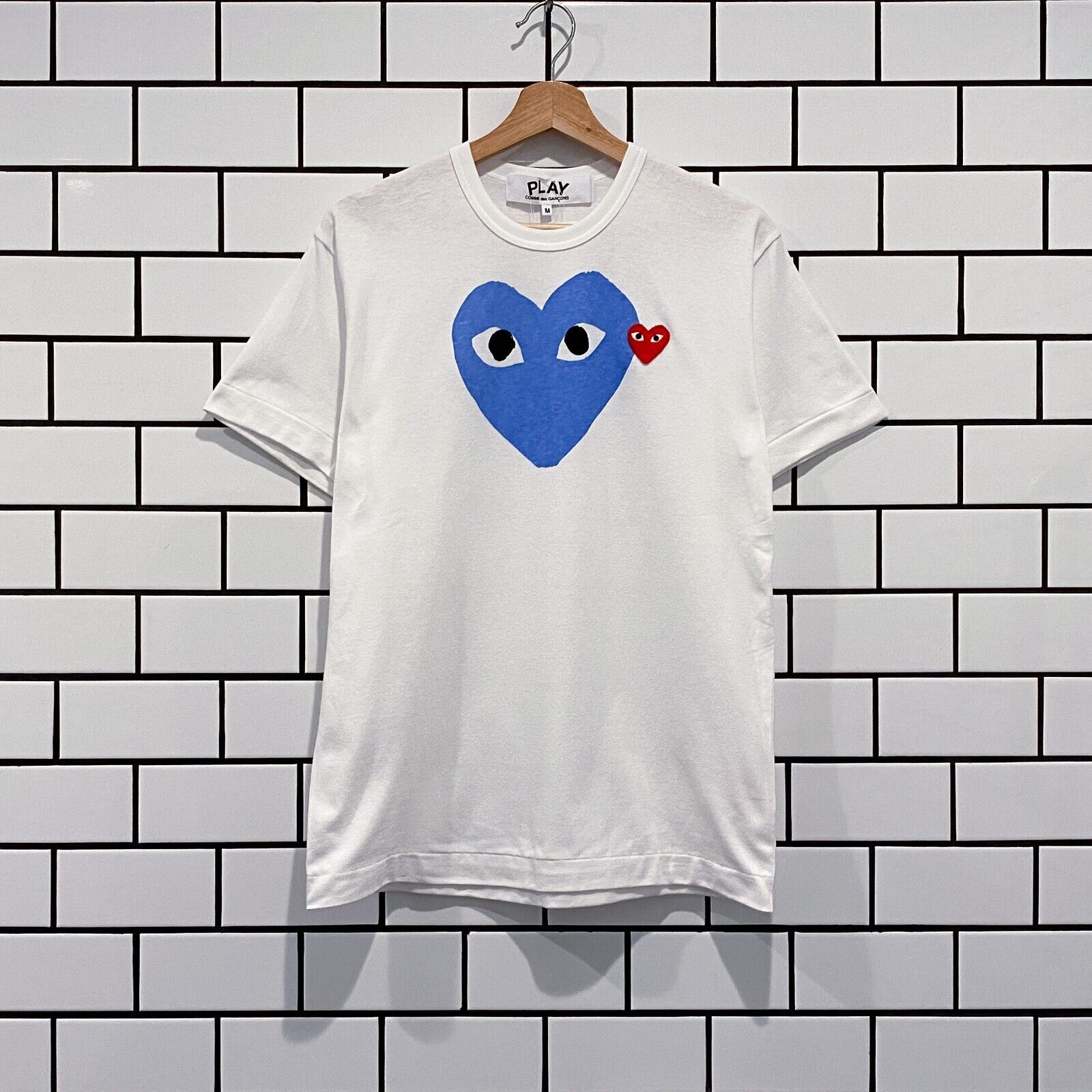 COMME DES GARCONS CDG PLAY BIG BLUE HEART T SHIRT WHITE AZ T106 051 2 shoparchive.us