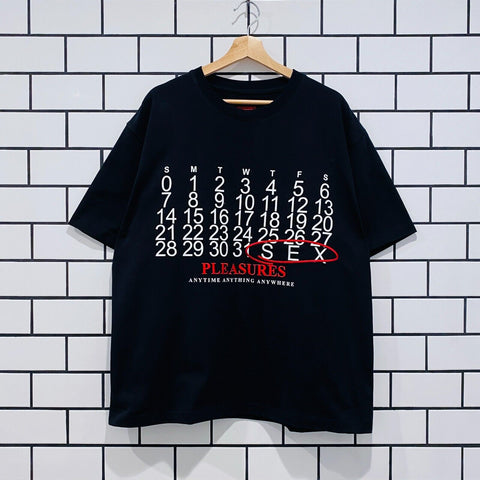 PLEASURES CALENDAR HEAVYWEIGHT T-SHIRT BLACK