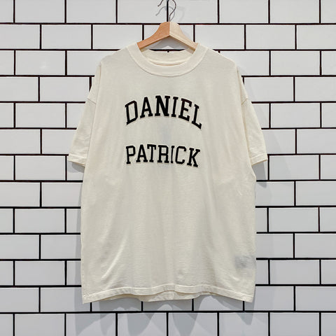 DANIEL PATRICK VARSITY TEE NATURAL