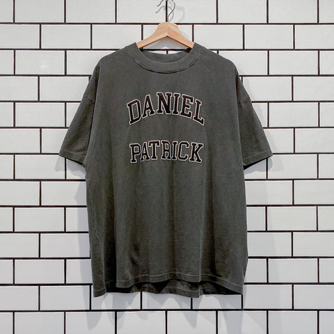 DANIEL PATRICK VARSITY TEE BLACK