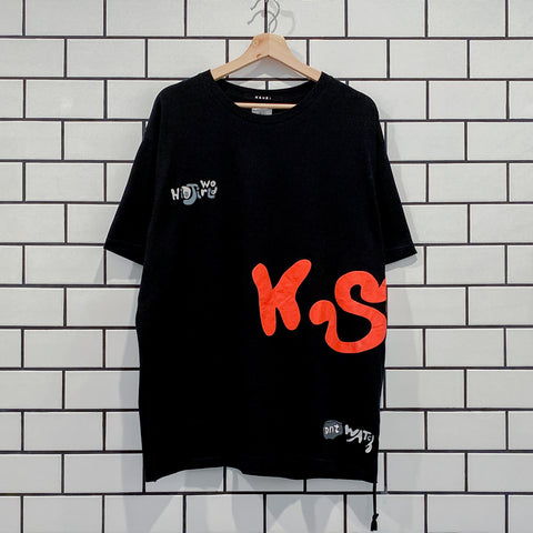 KSUBI SIDE WALK BIGGIE SS TEE BLACK