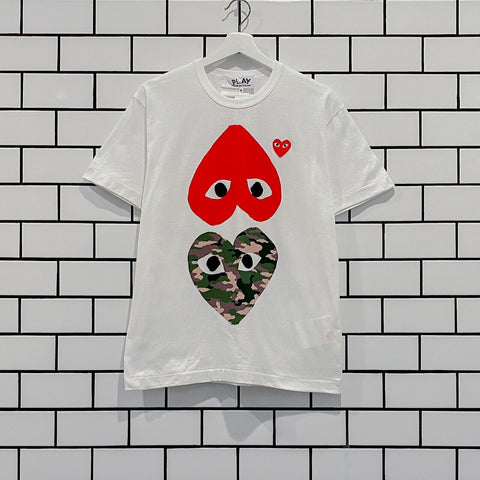 COMME DES GARCONS CDG PLAY CAMO WITH UPSIDE DOWN HEART TEE AZ-T248-051-1