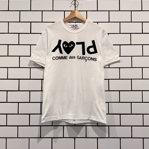 COMME DES GARCONS CDG PLAY REVERSE PLAY LOGO TEE WHITE AZ-T068-051-1