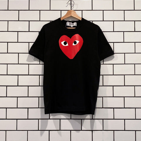 COMME DES GARCONS CDG PLAY PRINTED RED HEART TEE BLACK AZ-T112-051-1