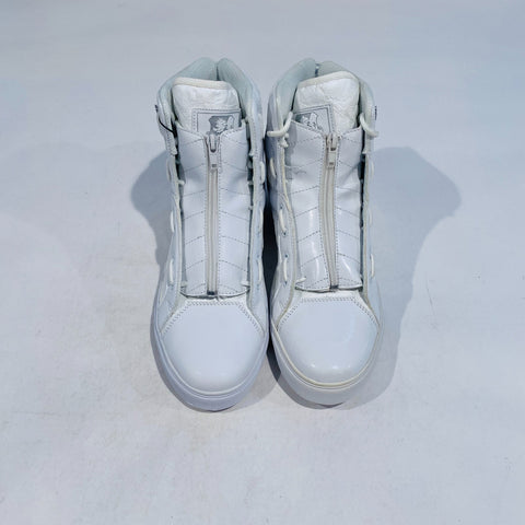 VLADO FOOTWEAR GLADIATOR II CASUAL SHOE 1201-1 WHITE STORE DISPLAY