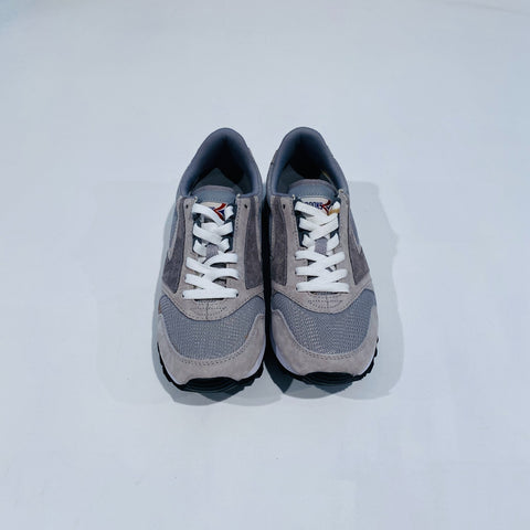 BROOKS CHARIOT WOMENS CASUAL SHOE 120171 1B 205 GRAY
