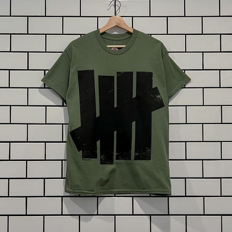 ANTI SOCIAL SOCIAL CLUB ASSC X UNDEFEATED EXCESSIVE SS TEE ARMY GREEN