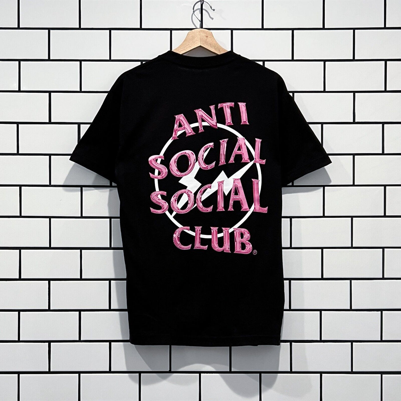 ANTI SOCIAL SOCIAL CLUB X FRAGMENT DESIGN PRECIOUS PETALS BLACK TEE PINK