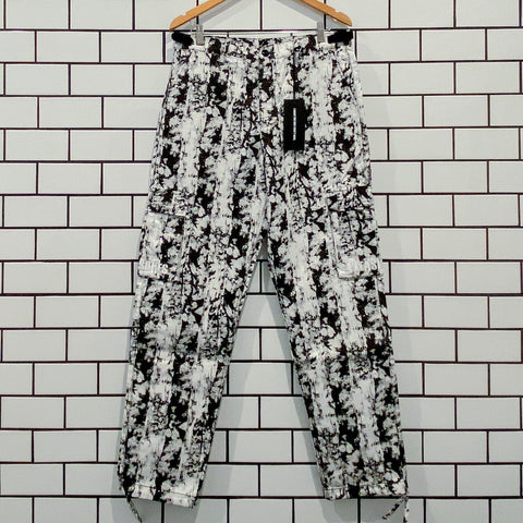 PLEASURES MOMA CARGO PANT BLACK/WHITE
