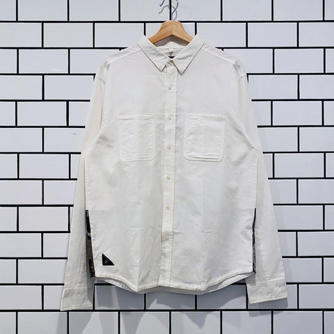 10 DEEP RED TAIL BUTTON UP WORKSHIRT WHITE