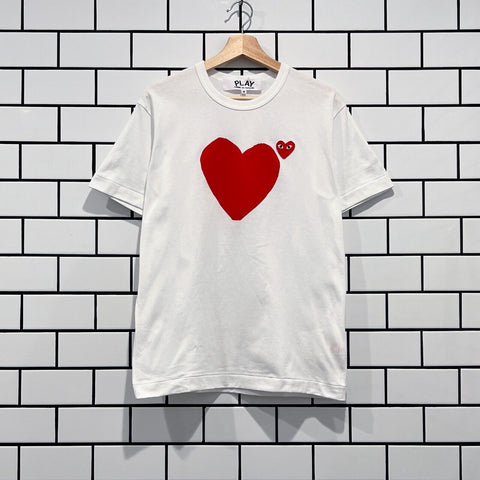 COMME DES GARCONS CDG PLAY LOVE PRINTING RED HEART TEE WHITE AZ-T222-051-1